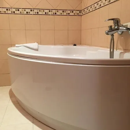 Mont Royal Pensjonat 2*