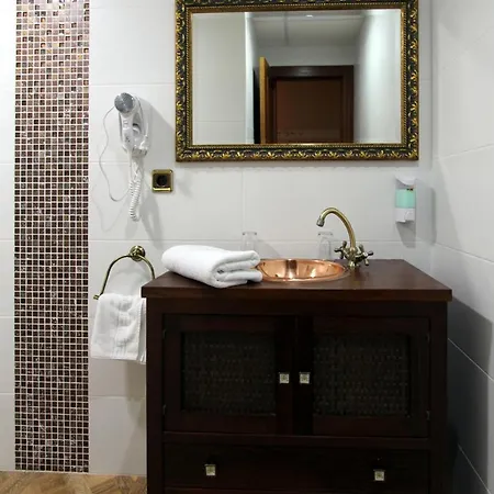 Mont Royal Guest house 2*